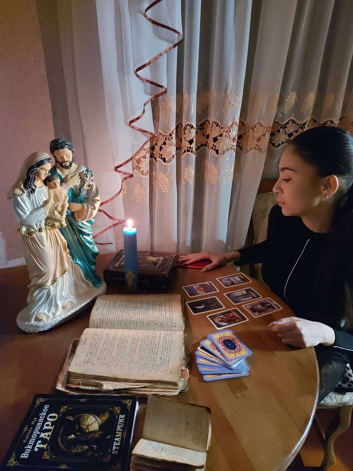 Алина ясновидящая, таролог, эзотерик
