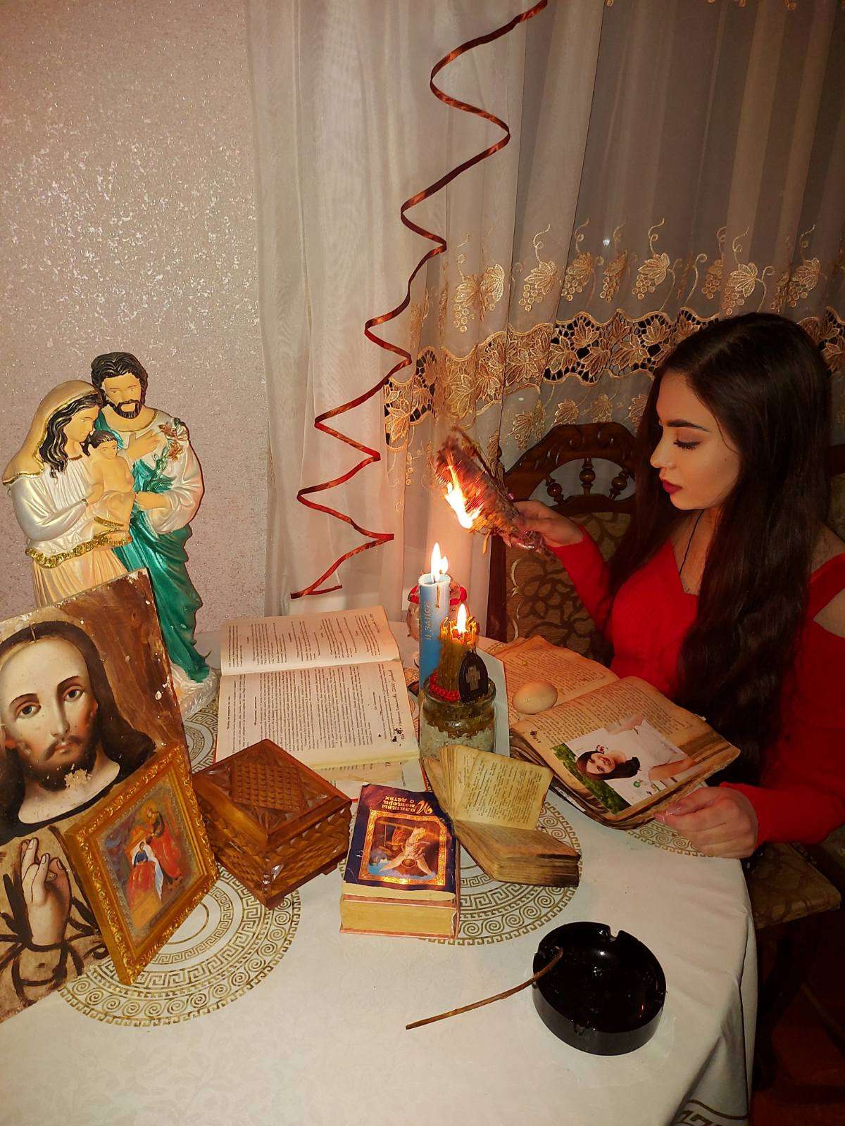 Алина ясновидящая, таролог, эзотерик